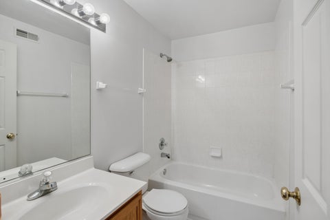 Tiny photo for 888 Riding Lane #888, St. Charles, IL 60174 (MLS # 12660782)