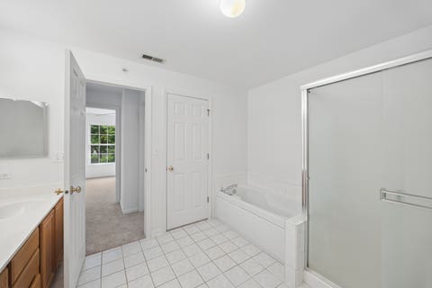 Tiny photo for 888 Riding Lane #888, St. Charles, IL 60174 (MLS # 12660782)