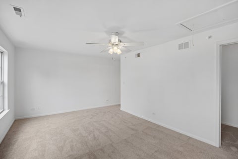 Tiny photo for 888 Riding Lane #888, St. Charles, IL 60174 (MLS # 12660782)