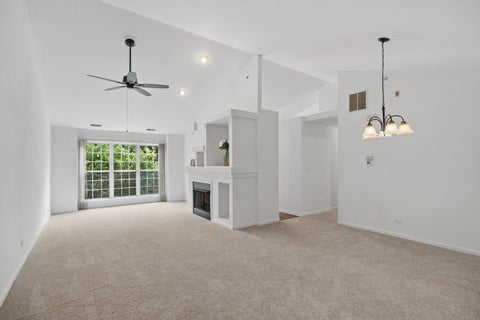 Tiny photo for 888 Riding Lane #888, St. Charles, IL 60174 (MLS # 12660782)