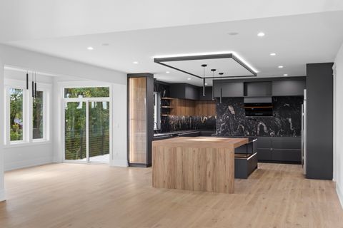 Tiny photo for 7309 W Palos Avenue, Palos Heights, IL 60463 (MLS # 12479839)