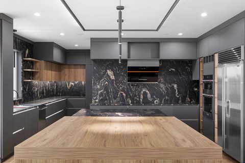 Tiny photo for 7309 W Palos Avenue, Palos Heights, IL 60463 (MLS # 12479839)