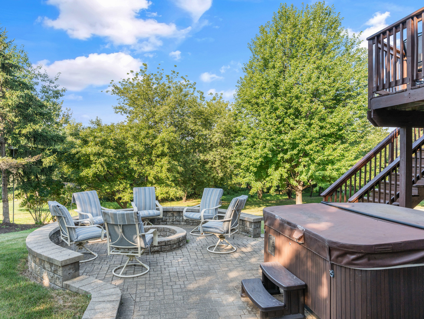 822 Longwood Drive