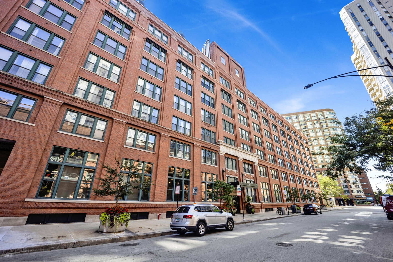 411 W ONTARIO Street 426