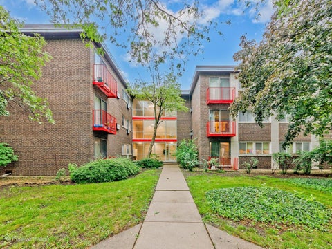 Photo of 8500 SKOKIE Boulevard #2C, Skokie, IL 60077 (MLS # 12694979)
