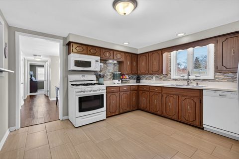 Tiny photo for 2408 Meridian Drive, Joliet, IL 60431 (MLS # 12569849)