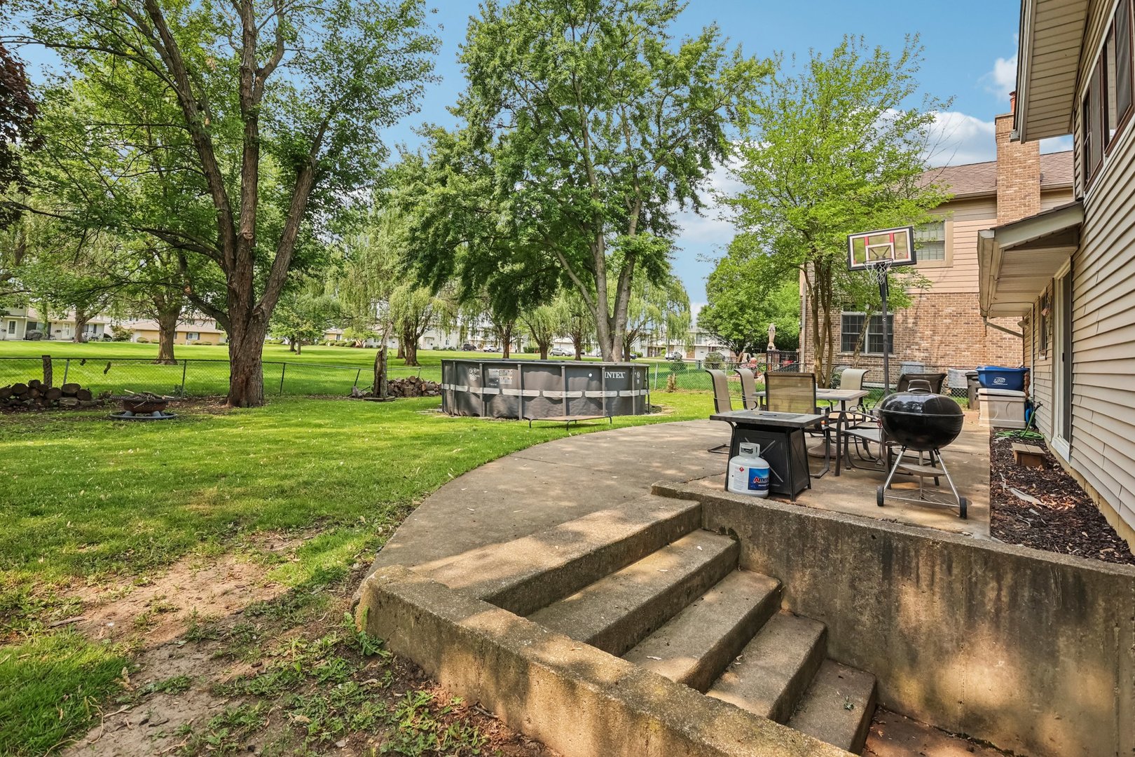 917 Aimtree Place