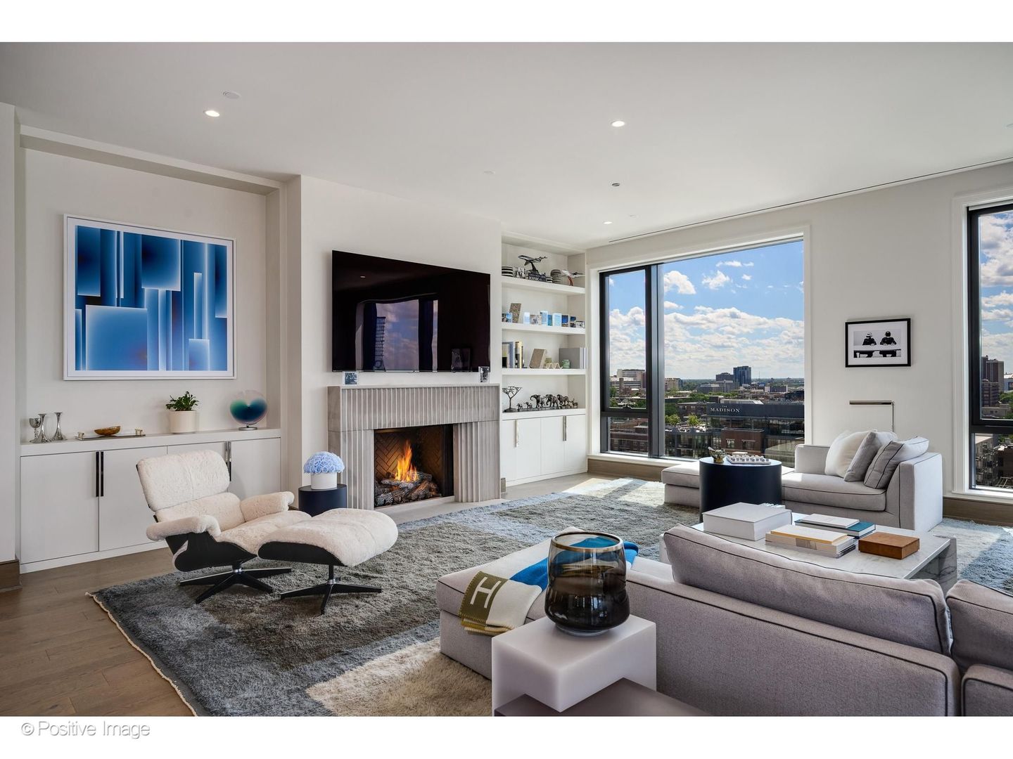21 N May Street 1103