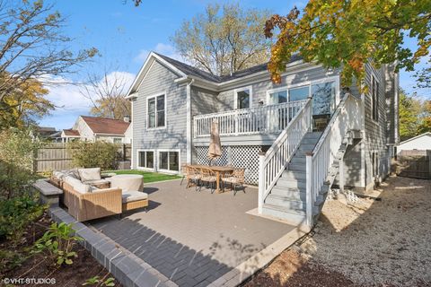 A home in Lake Bluff