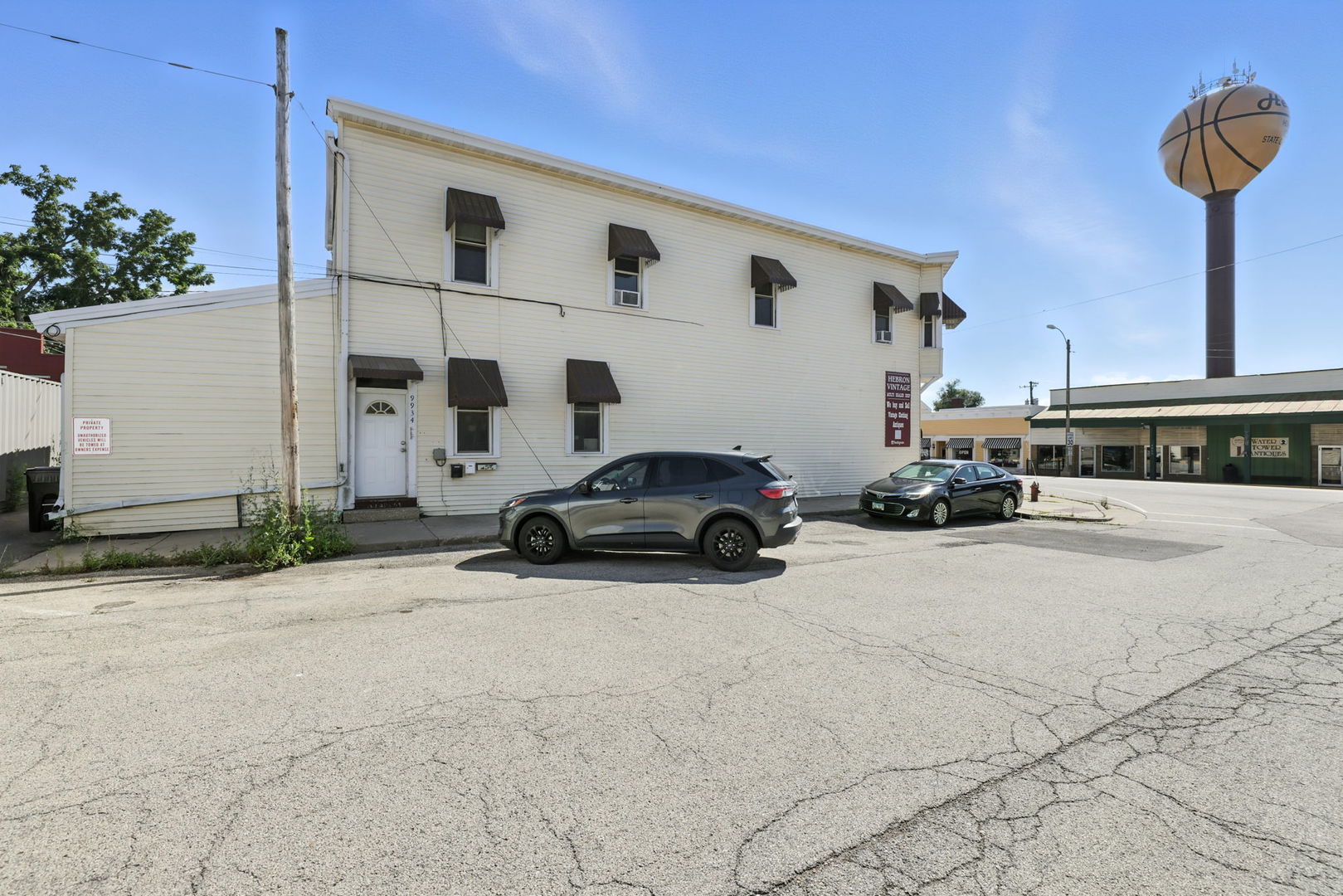 9936 Main Street