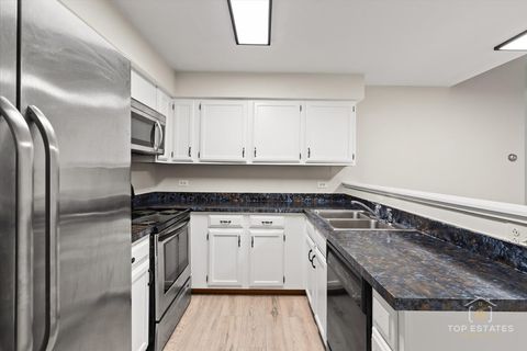 Tiny photo for 414 Franklin Avenue #3A, River Forest, IL 60305 (MLS # 12470246)