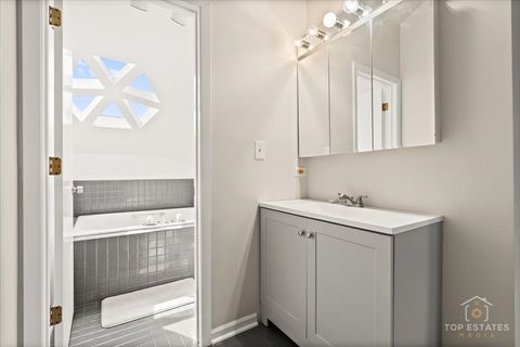 Tiny photo for 414 Franklin Avenue #3A, River Forest, IL 60305 (MLS # 12470246)