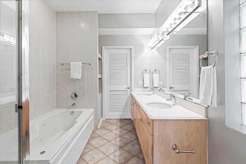 Tiny photo for 1639 N Oakley Avenue #D1, Chicago, IL 60647 (MLS # 12619865)