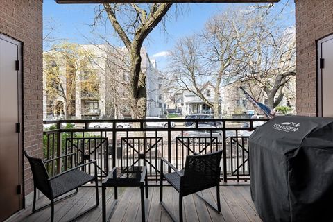 Tiny photo for 1639 N Oakley Avenue #D1, Chicago, IL 60647 (MLS # 12619865)