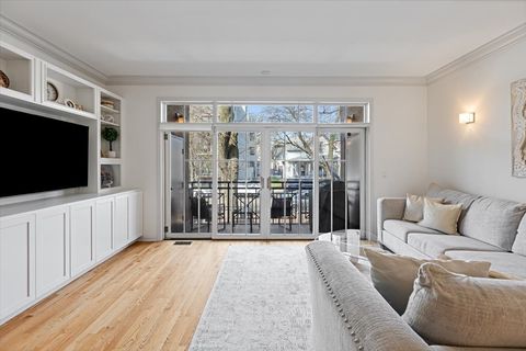 Tiny photo for 1639 N Oakley Avenue #D1, Chicago, IL 60647 (MLS # 12619865)