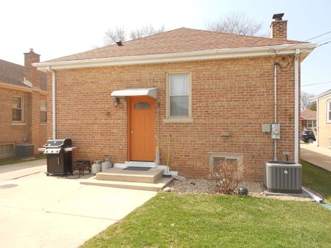 Tiny photo for 9327 S Avers Avenue, Evergreen Park, IL 60805 (MLS # 12626276)