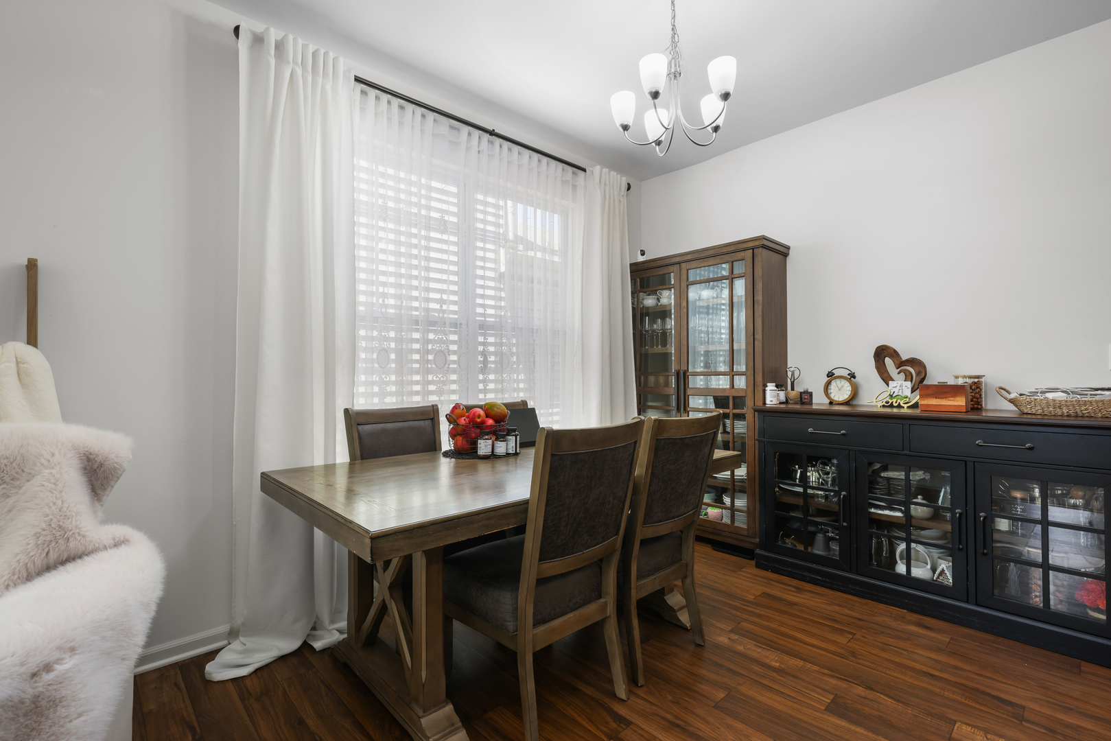 Properties 3 3633 Hyde Park Court