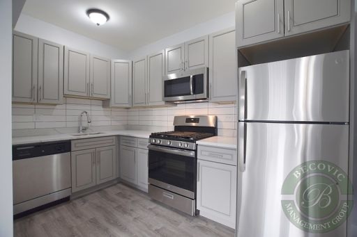 1608 W Sherwin Avenue 405