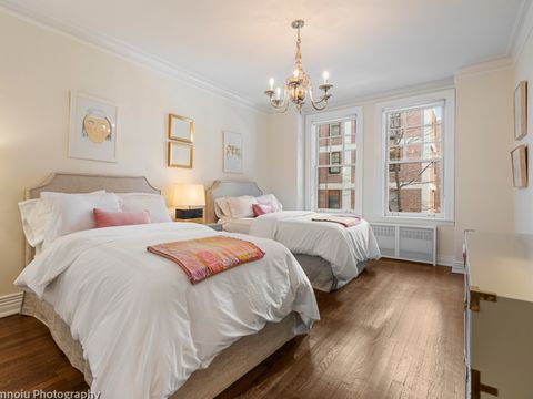 Tiny photo for 232 E WALTON Place #5E, Chicago, IL 60611 (MLS # 12619230)