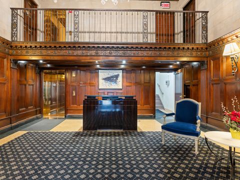 Tiny photo for 232 E WALTON Place #5E, Chicago, IL 60611 (MLS # 12619230)