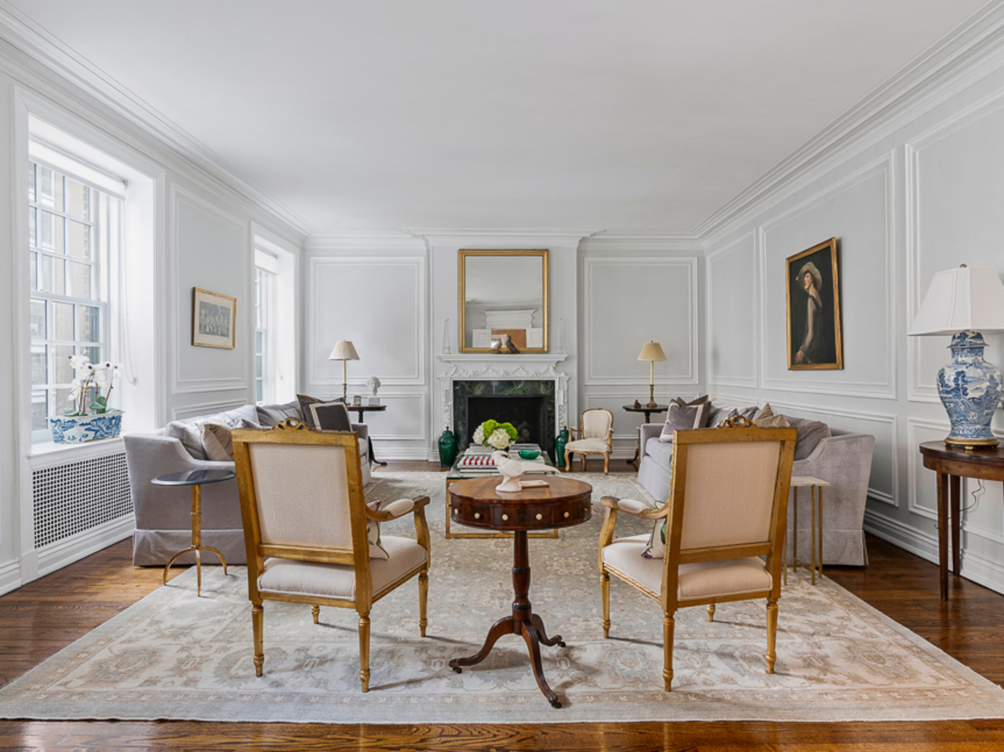 232 E WALTON Place 5E