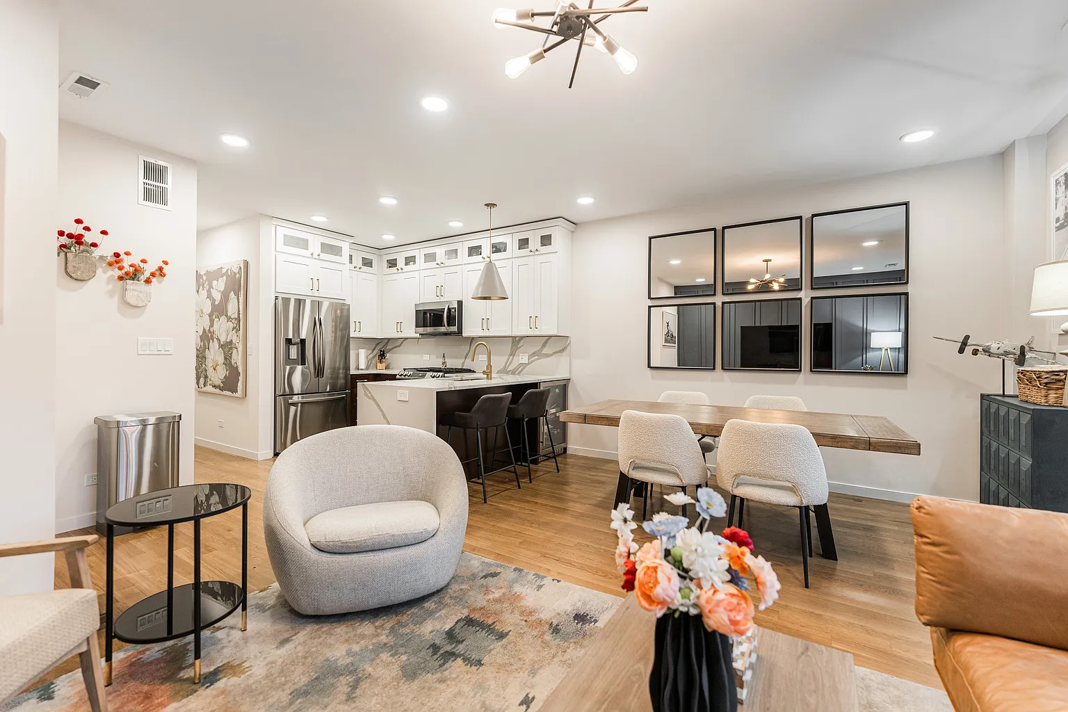 1703 W Chicago Avenue 4