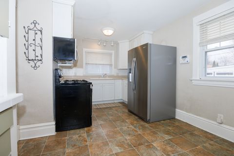 Tiny photo for 1510 E Olive Street, Bloomington, IL 61701 (MLS # 12569256)