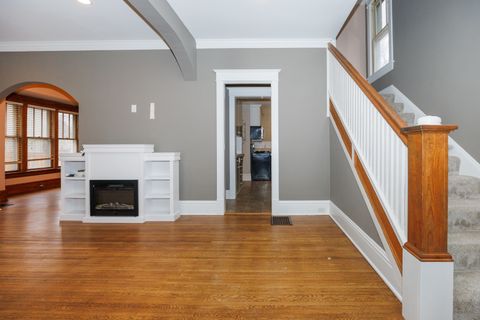 Tiny photo for 1510 E Olive Street, Bloomington, IL 61701 (MLS # 12569256)