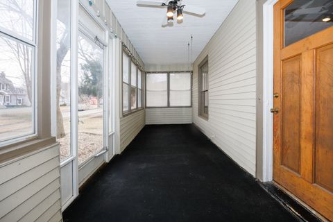 Tiny photo for 1510 E Olive Street, Bloomington, IL 61701 (MLS # 12569256)