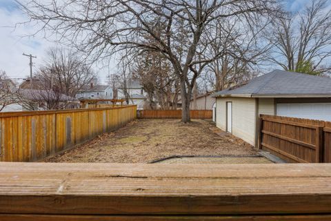 Tiny photo for 1510 E Olive Street, Bloomington, IL 61701 (MLS # 12569256)