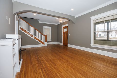 Tiny photo for 1510 E Olive Street, Bloomington, IL 61701 (MLS # 12569256)