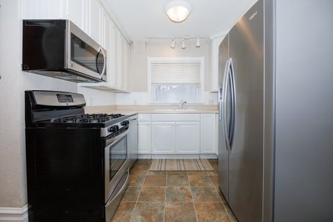 Tiny photo for 1510 E Olive Street, Bloomington, IL 61701 (MLS # 12569256)