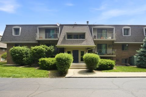 Photo of 154 E Bailey Road #D, Naperville, IL 60565 (MLS # 12656999)