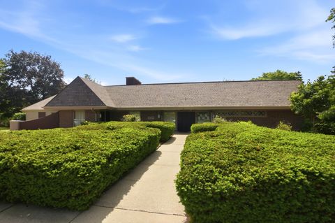 Tiny photo for 154 E Bailey Road #D, Naperville, IL 60565 (MLS # 12656999)