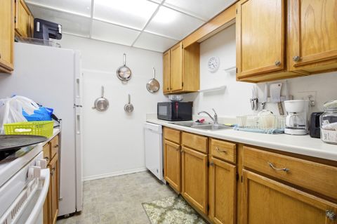 Tiny photo for 154 E Bailey Road #D, Naperville, IL 60565 (MLS # 12656999)