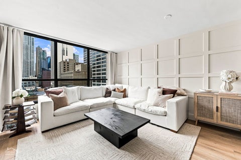 Tiny photo for 405 N Wabash Avenue #1015, Chicago, IL 60611 (MLS # 12757179)