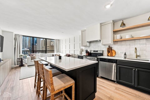 Tiny photo for 405 N Wabash Avenue #1015, Chicago, IL 60611 (MLS # 12757179)