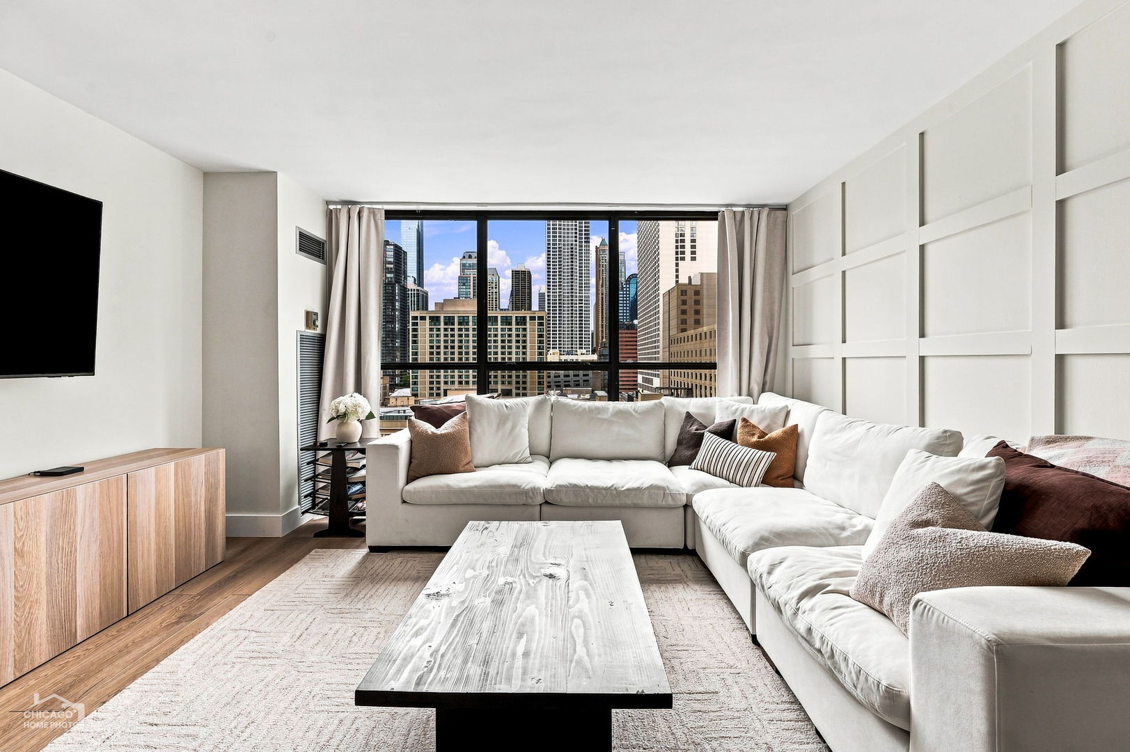 405 N Wabash Avenue 1015