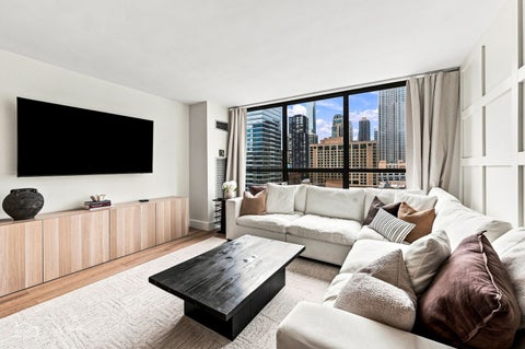 Tiny photo for 405 N Wabash Avenue #1015, Chicago, IL 60611 (MLS # 12757179)