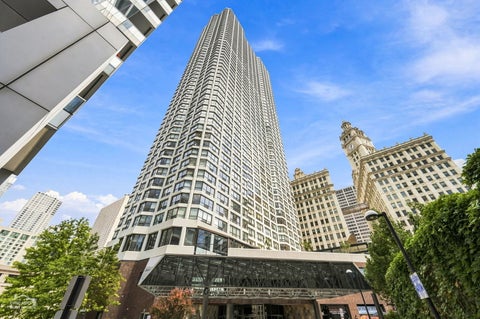 Photo of 405 N Wabash Avenue #1015, Chicago, IL 60611 (MLS # 12757179)
