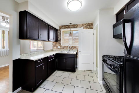 Tiny photo for 14514 University Avenue, Dolton, IL 60419 (MLS # 12722076)