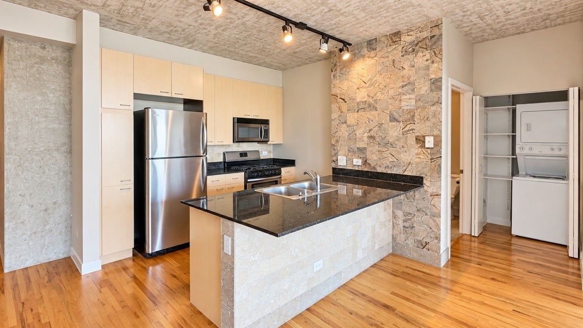 1845 S MICHIGAN Avenue 1208