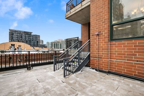 Tiny photo for 400 W Ontario Street #801, Chicago, IL 60654 (MLS # 12572503)