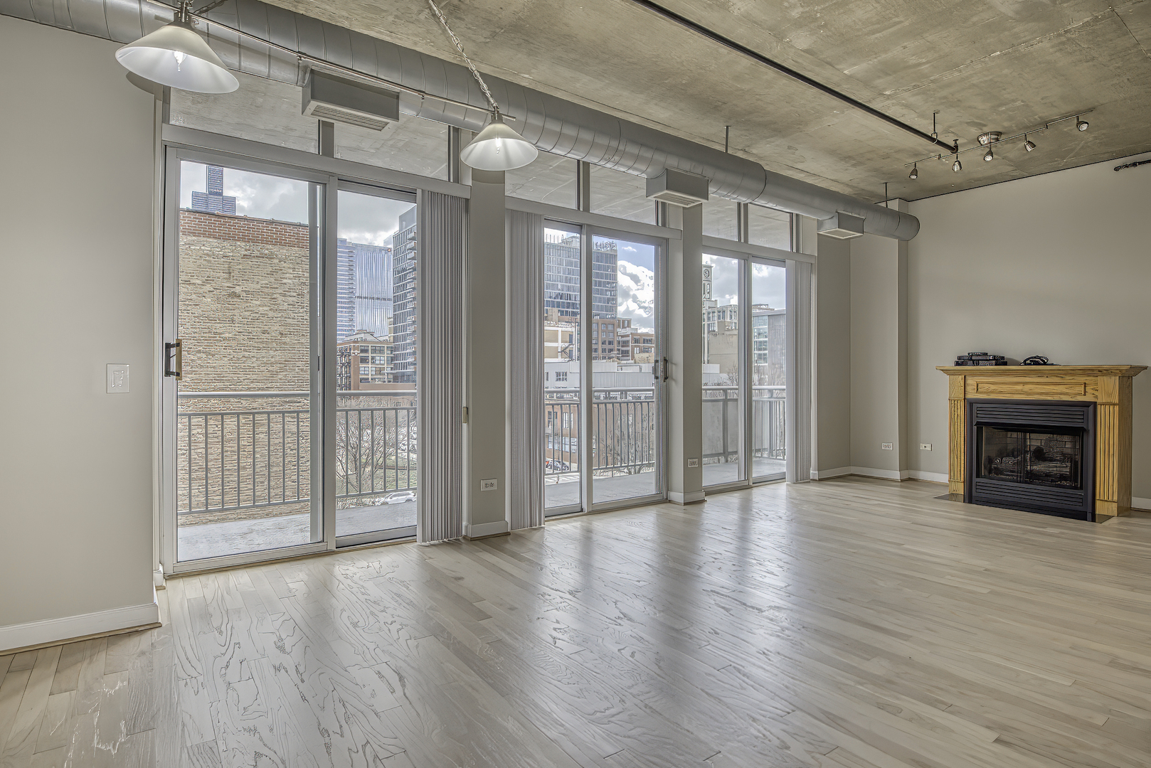 111 S Morgan Street 518