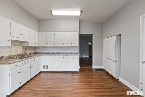 Tiny photo for 1616 ESPLANADE Avenue, Davenport, IA 52803 (MLS # QC4269008)