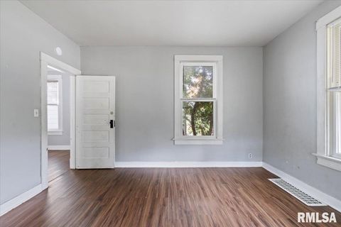 Tiny photo for 1616 ESPLANADE Avenue, Davenport, IA 52803 (MLS # QC4269008)