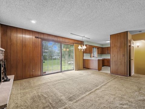 Tiny photo for 186 Westgate Drive, Elgin, IL 60123 (MLS # 12456179)