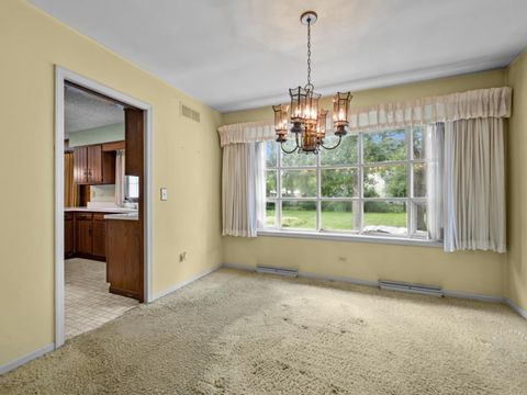Tiny photo for 186 Westgate Drive, Elgin, IL 60123 (MLS # 12456179)