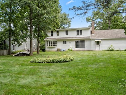 Tiny photo for 186 Westgate Drive, Elgin, IL 60123 (MLS # 12456179)