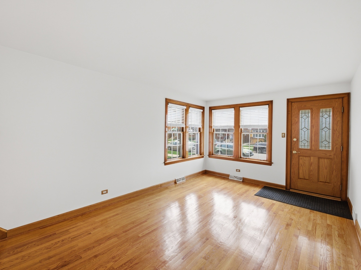 5435 S Newcastle Avenue